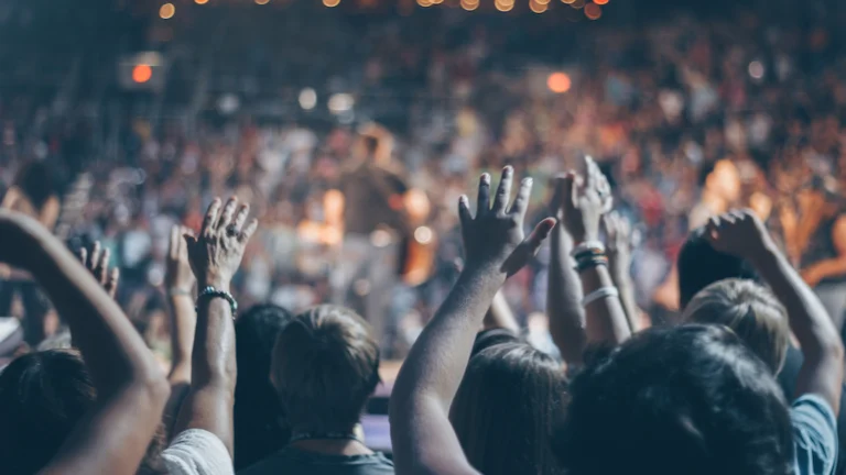 De dag dat mijn collega’s optredens verzonnen om succesvol te lijken (blog)