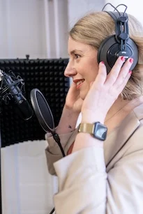 Vrouwelijke Voice-Over, Vrouwelijke Stem (Pagina)